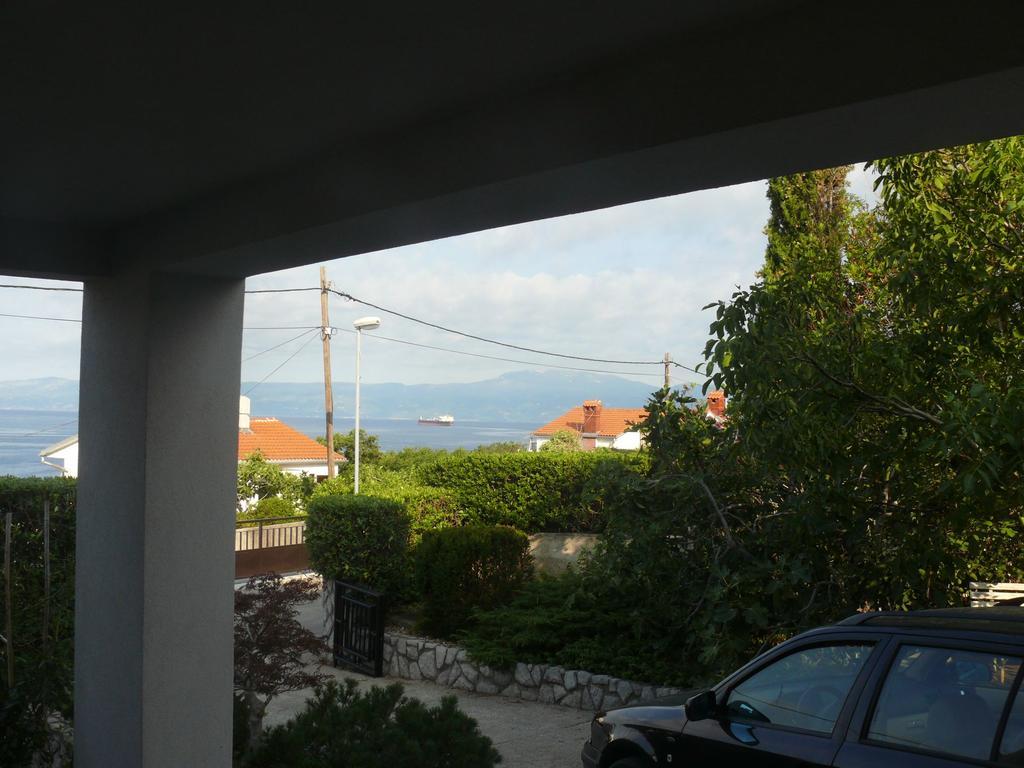 Apartment Branimir Omišalj Zewnętrze zdjęcie